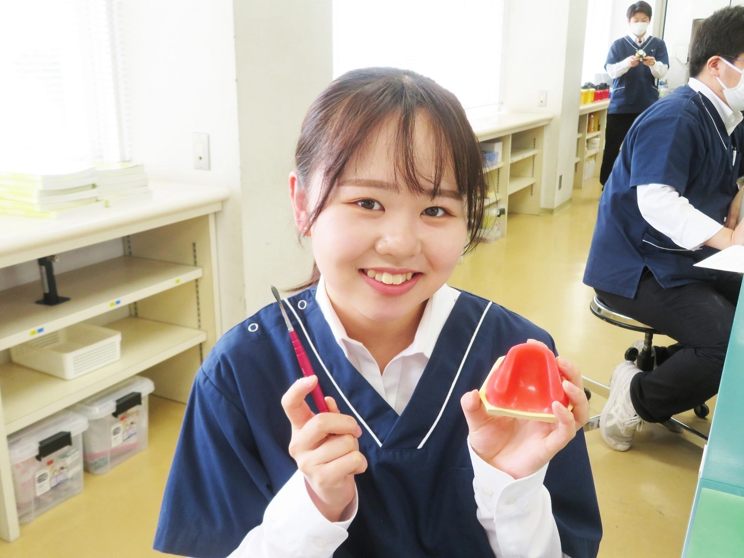 広島歯科技工士専門学校