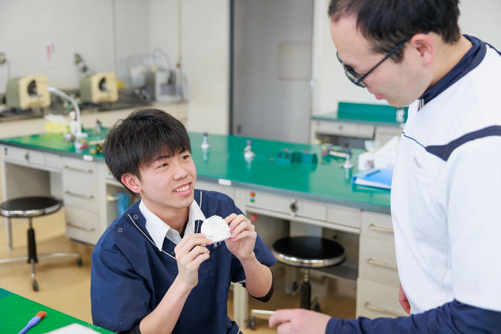 広島歯科技工士専門学校